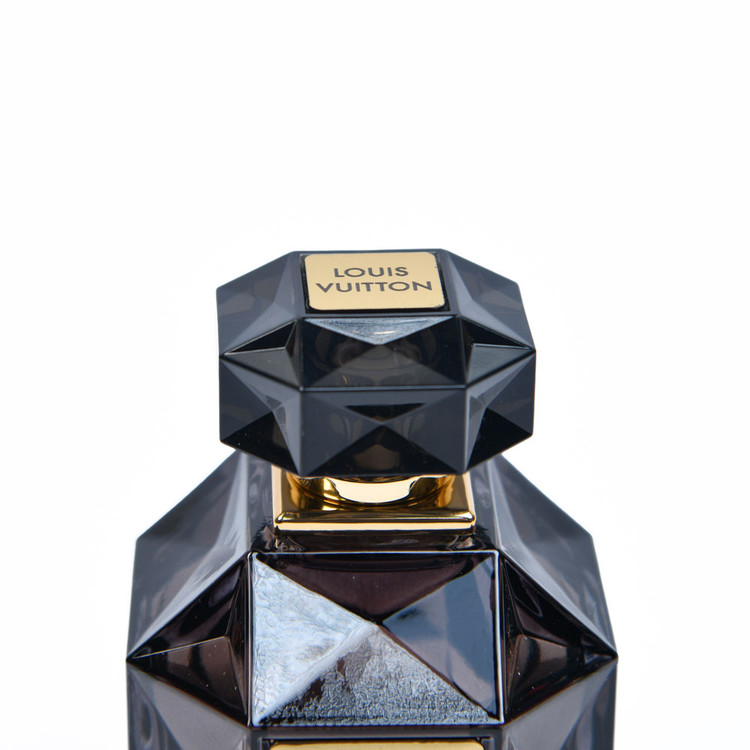 عطر ادکلن لویی ویتون آمبرنومد جانویسلو
